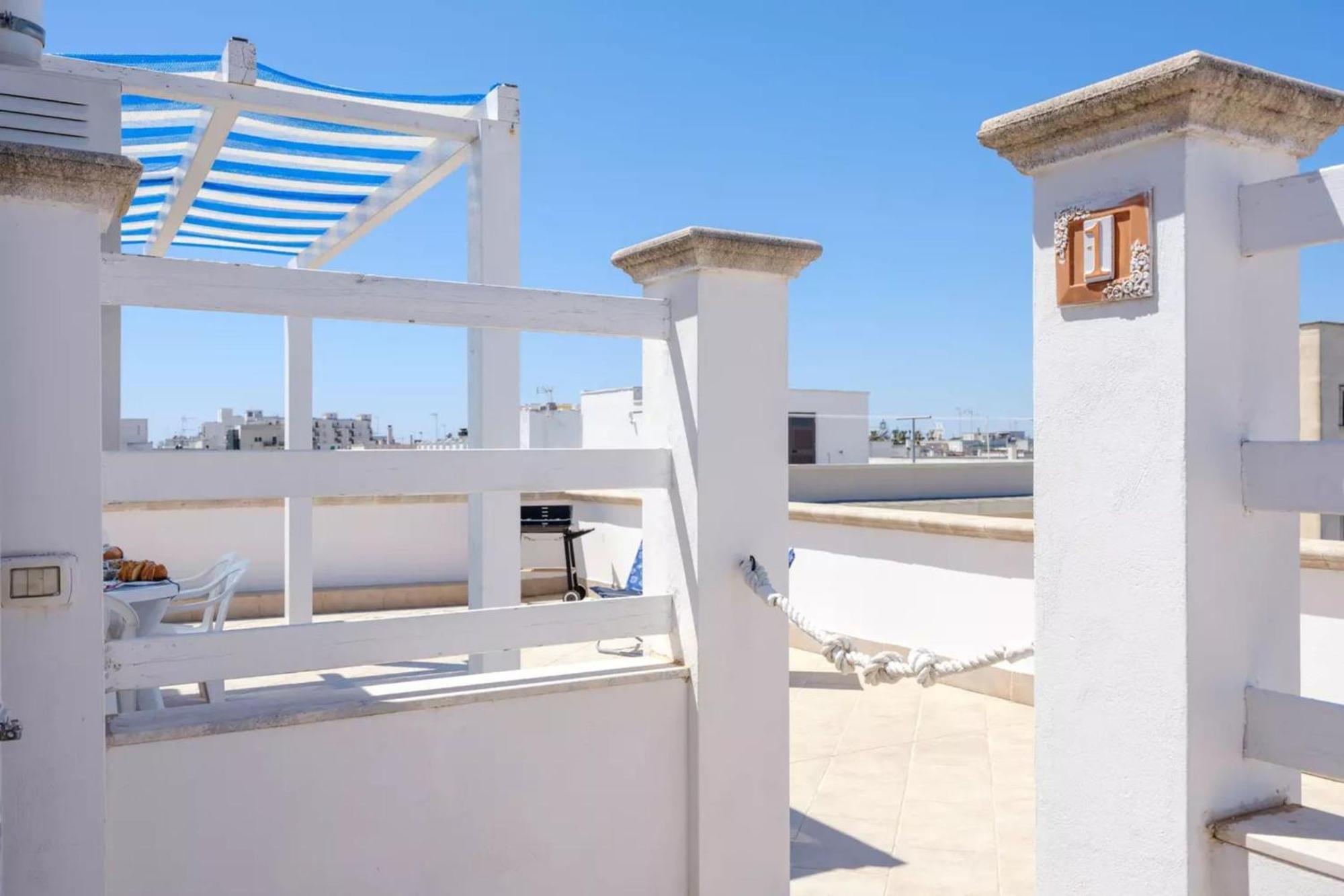 Emerald Residence Sleeps 12 With Sea View Porto Cesareo Luaran gambar